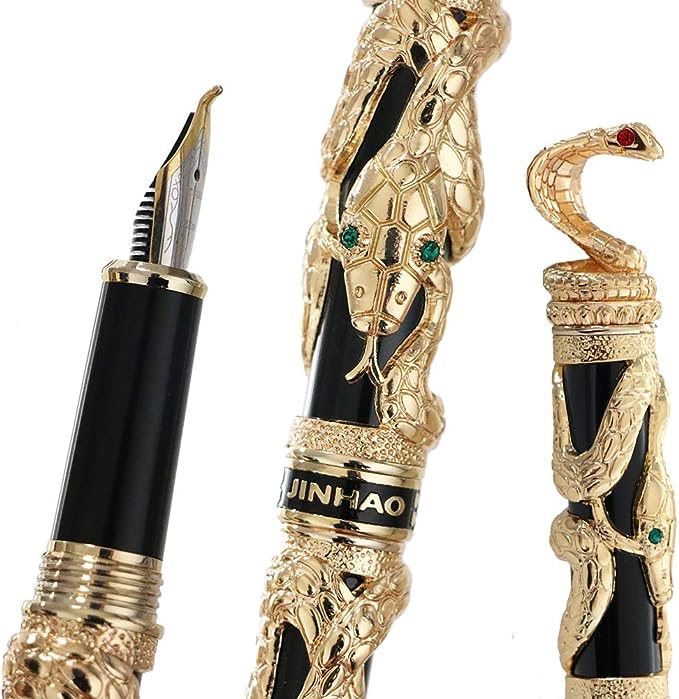 pen emas dihiasi dengan pen dakwat ular tedung selar
