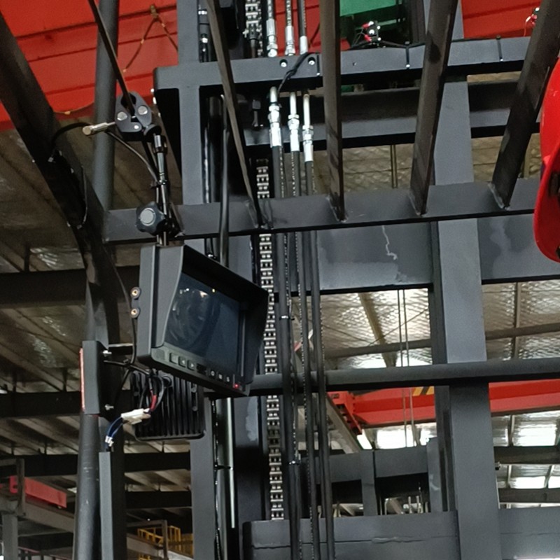 monitor dengan trak angkat tinggi kamera laser