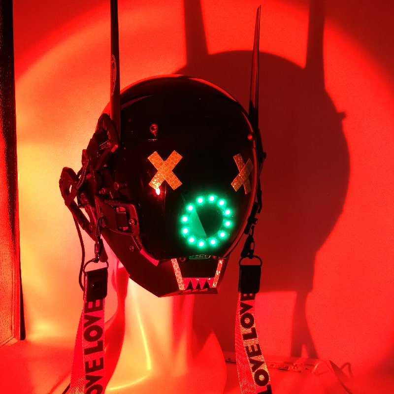 Topi keledar topeng LED Cyberpunk bercahaya